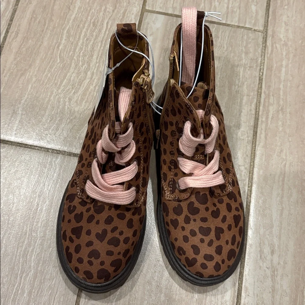 Cat & Jack Brown Leopard Print Kids Boots with Pink Laces - Picture 1 of 3